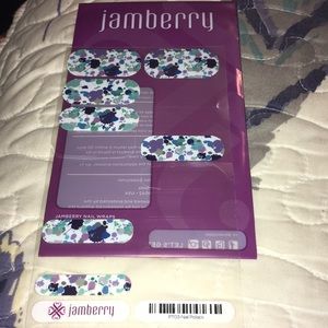 Jamberry nail wrap